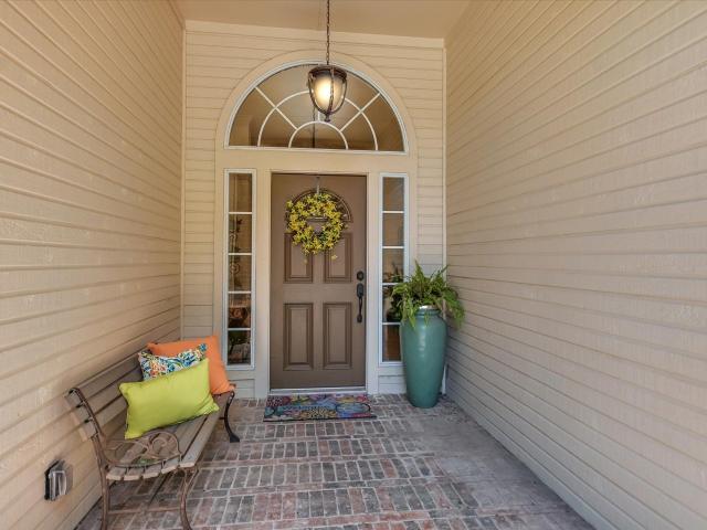 901 Rock Spring Cv