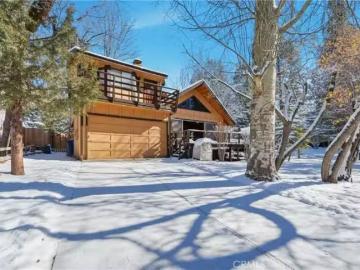 901 TEHAMA DR, BIG BEAR LAKE, CA 92315