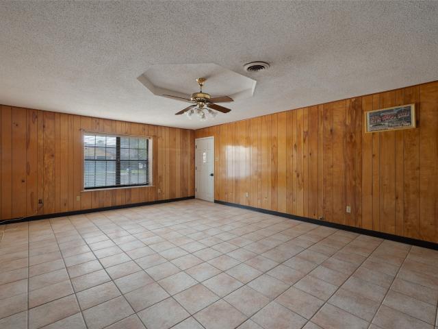 901 Vista Hermosa