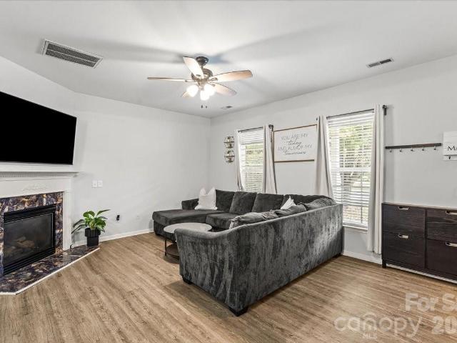 9025 Davis Crossing Court