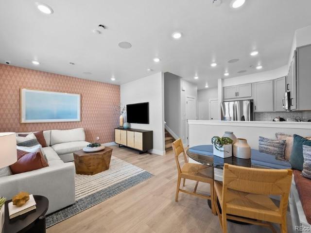 9022 Quartz Court