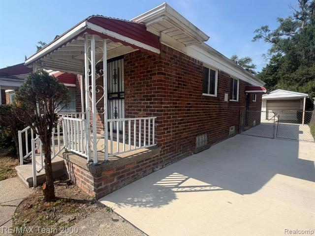 9023 Evergreen Avenue