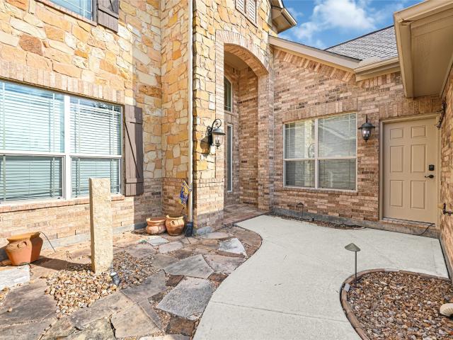 902 Cactus Ridge Court
