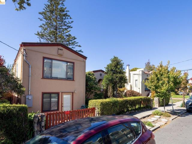 902 Carmel Ave