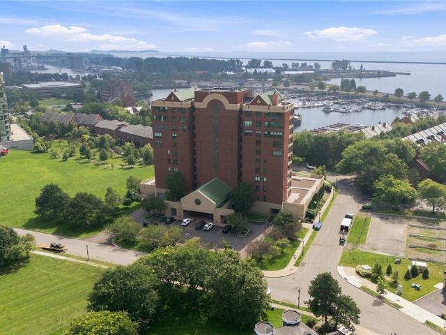 902 Admirals Walk # 902