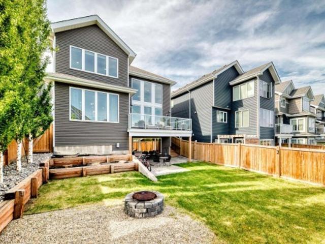 9034 24 Avenue Sw, Edmonton, AB, T6X 2C4 house for sale | Listing ID E4507 | Royal LePage