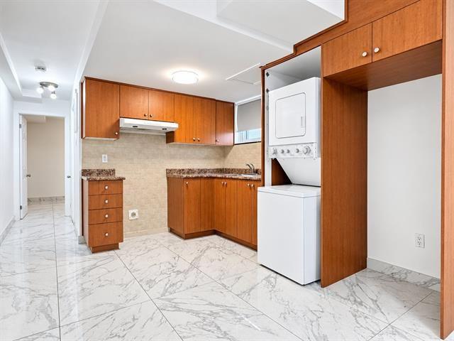 9035 Rue Jamay