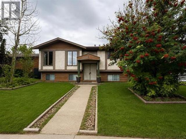 903 10 Avenue, High River, AB, T1V 1K6 house for sale | Listing ID A2342 | Royal LePage