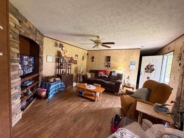 903 County Road 418