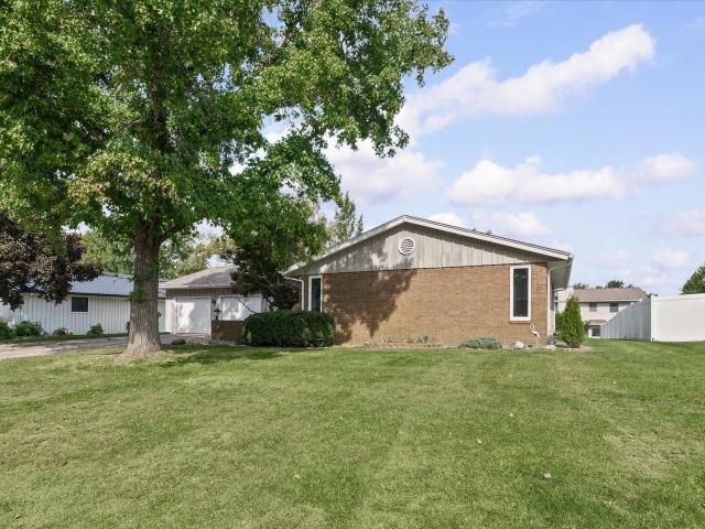 903 Crestview Drive