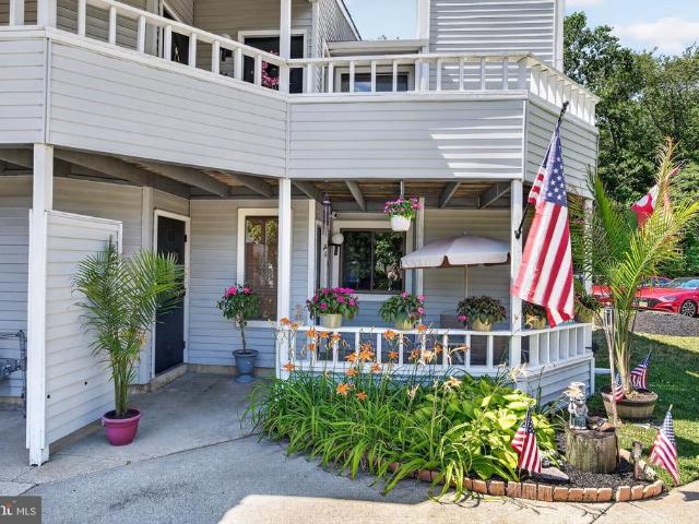 903 Berwyck Court