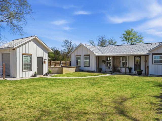 903 Front St, Comfort, TX 78013 | MLS #1954