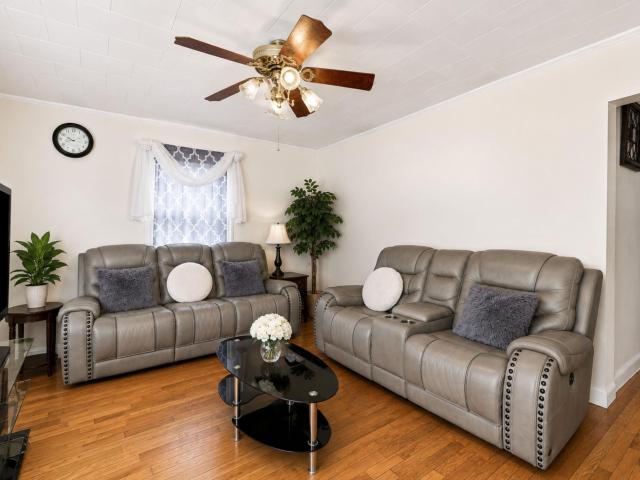 903 N Layton Avenue