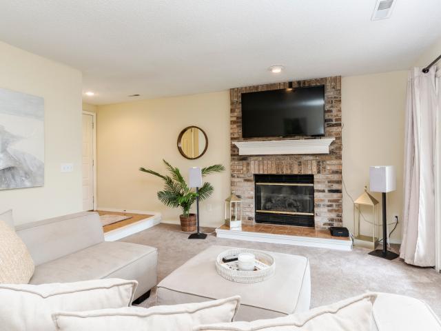 903 N Linden Street # 140