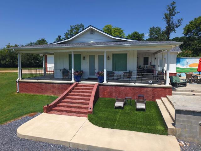 903 S 3rd Street