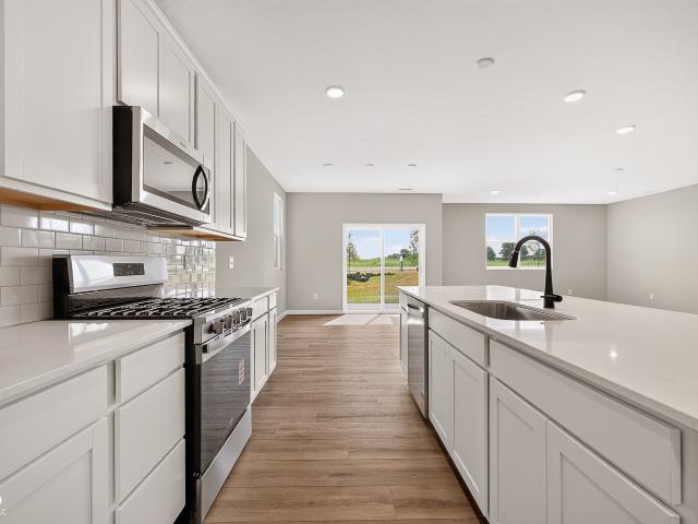 903 Sugarland Way