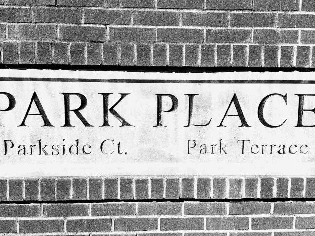 903 Parkside Court