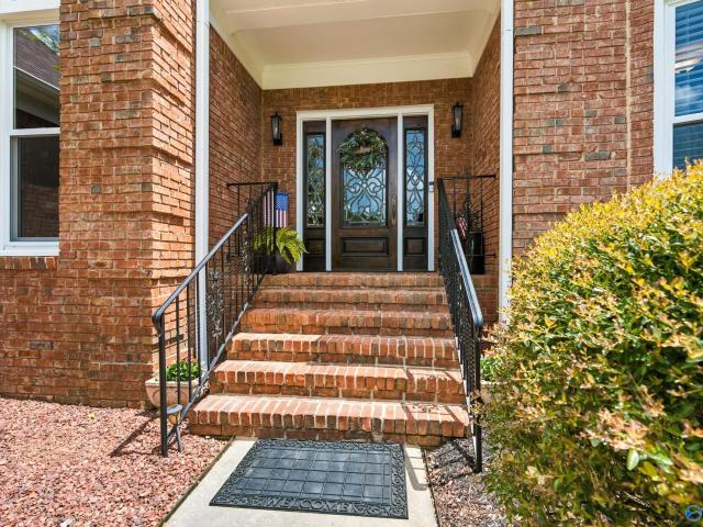 903 Whispering Pines Trail SW