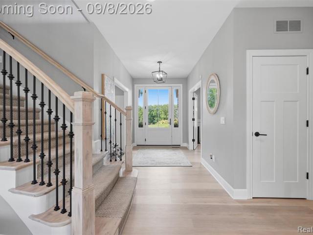 9046 Northpointe Ridge