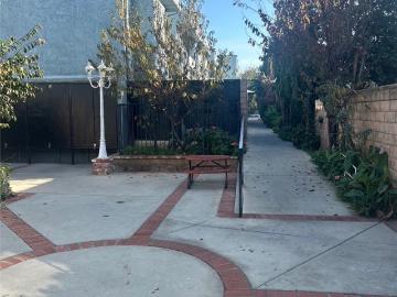 9047 Willis Ave, Unit 5, Panorama City, CA 91402 | MLS #SR25277