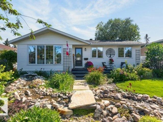 9047 52 Street Nw, Edmonton, AB, T6B 1G1 house for sale | Listing ID E4505 | Royal LePage