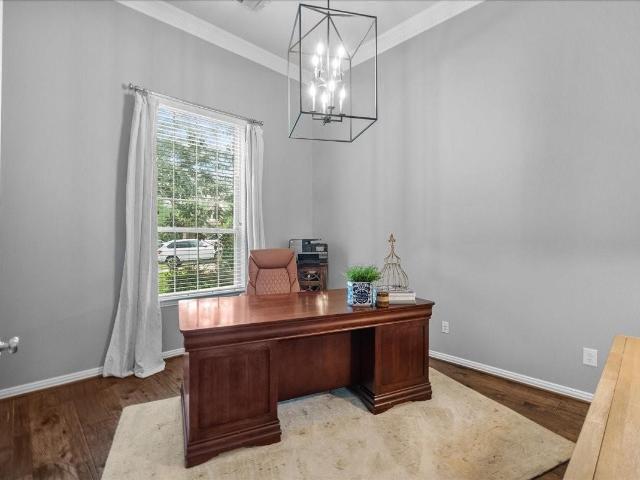 904 Cozy Hollow Court