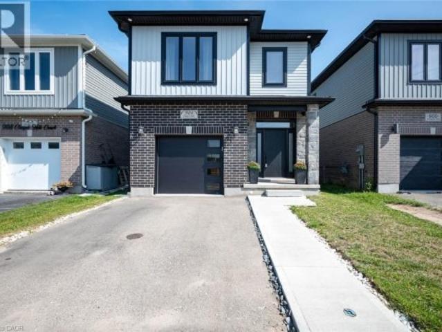 904 Chapel Hill Court, Kitchener, ON, N2R 0P4 house for sale | Listing ID 40862 | Royal LePage