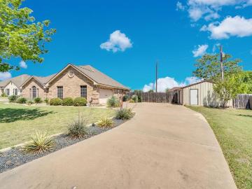 904 Martin St, Italy, TX 76651 | MLS #21227