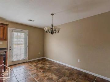 904 N 74Th