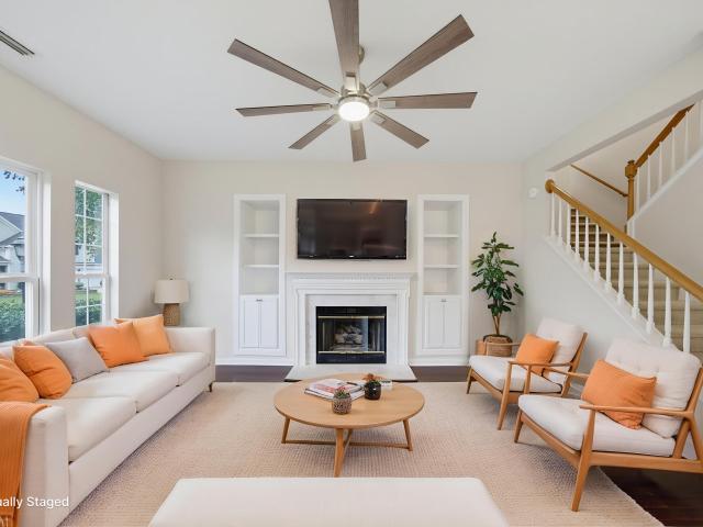 904 Starkland Way