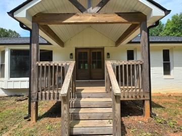904 Sunset Drive