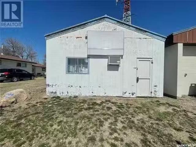904 Railway Avenue, Cupar, SK, S0G 0Y0 commercial for sale.