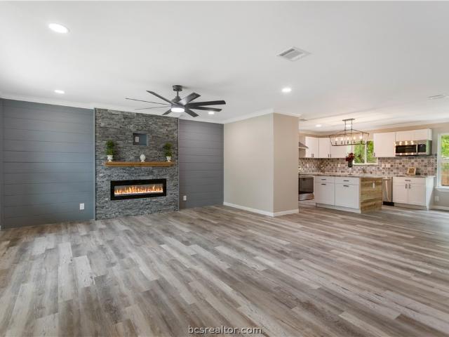 904 Westview Circle