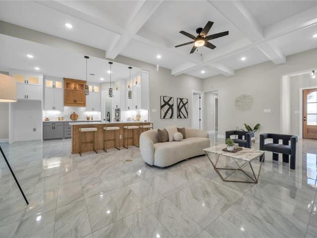 904 Tannehill Way