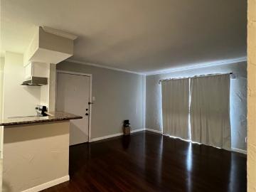 904 University Oaks Boulevard 17
