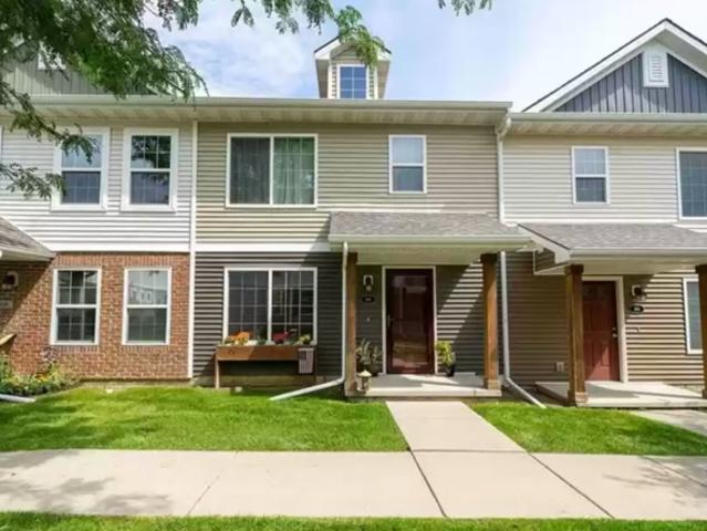 9055 Coneflower St, 2 beds, 2 full and 1 half baths