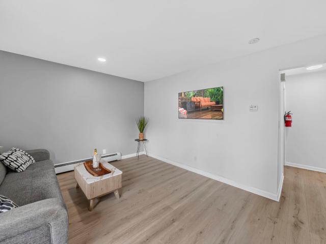 9052 New York Ave # 1B