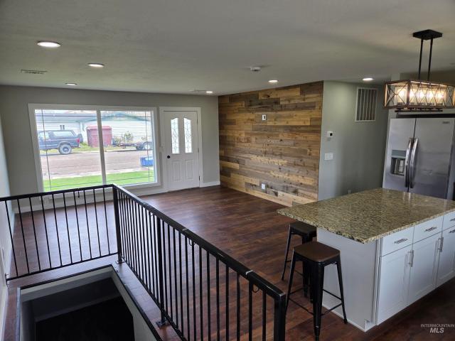 905 15th Drive