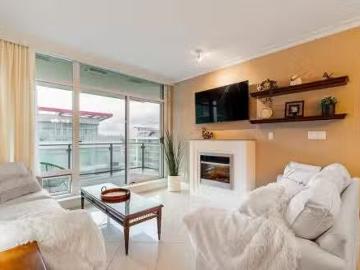 905 172 Victory Ship Way, North Vancouver, BC, V7L 0B5 Singl.
