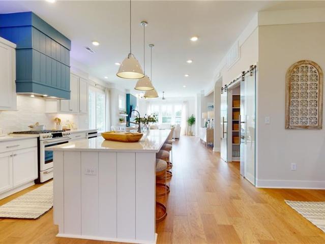 905 Bernard Lane