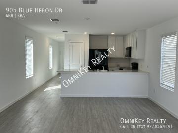 905 Blue Heron Dr, 4 beds, 2 full and 1 half baths