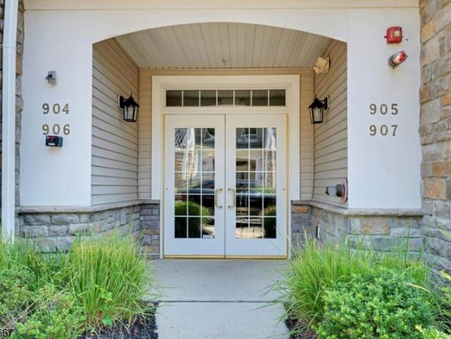 905 Brook Hollow Dr # 905