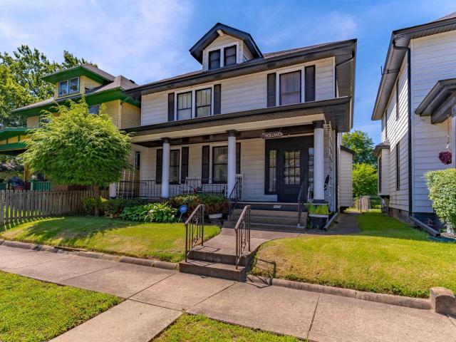 905 E Blackford Avenue