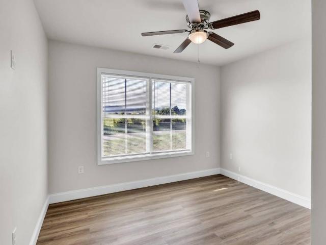 905 Lacy Ct