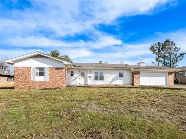 905 S 15TH ST, ROGERS, AR 72758