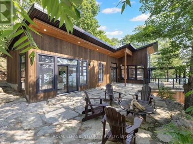 905 Shady Lane, Tay Valley, ON, K7H 3C7 Luxury House for sale | Listing ID X13507 | Royal LePage Carriage Trade Luxury Properties
