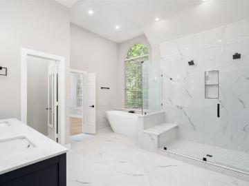 905 Rolling Meadows Court