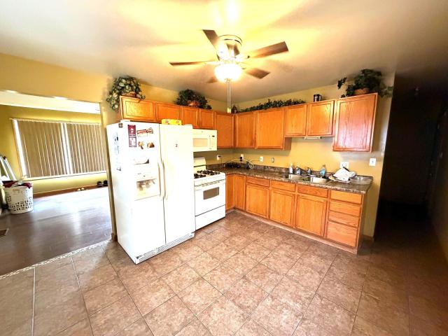 905 W 7th Street