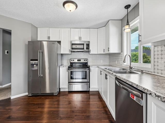 905 Walnut Street