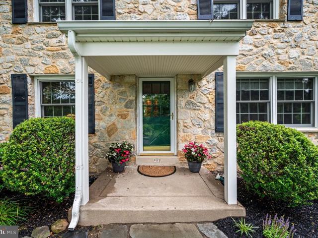 905 Warrior Road
